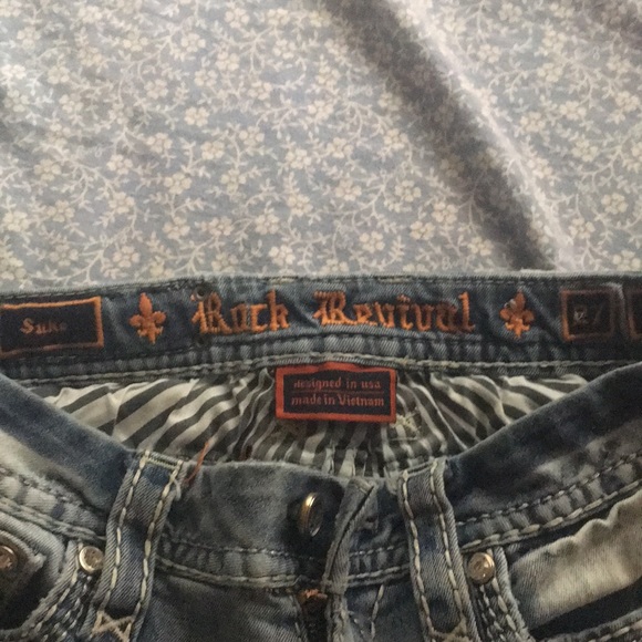 Jeans - Picture 2 of 3